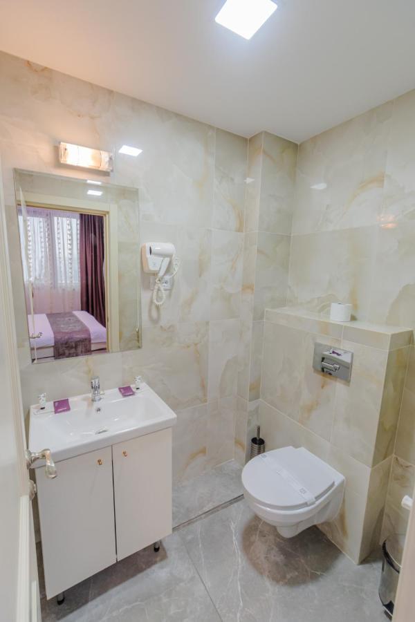 Hostel Parc Fălticeni المظهر الخارجي الصورة
